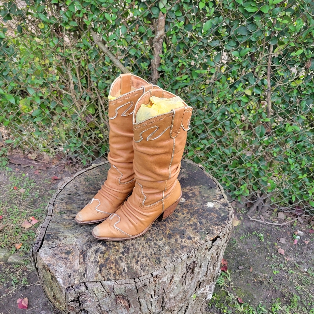 Women Vintage Leather Brown Cowgirl Boots Size 8.5, 9/Women Leather Boots/Women - Picture 2 of 9
